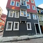 Lejlighed Balat Apartments-orange And Blue *