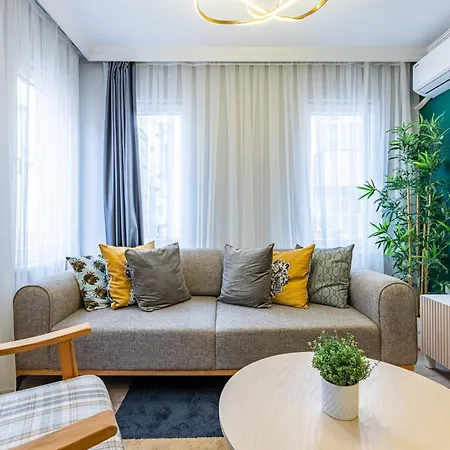 Balat Apartments-orange And Blue דירה