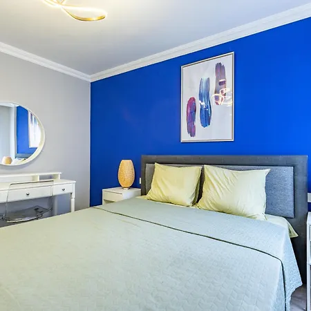 Balat Apartments-orange And Blue איסטמבול