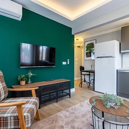 Balat Apartments-orange And Blue اسطنبول
